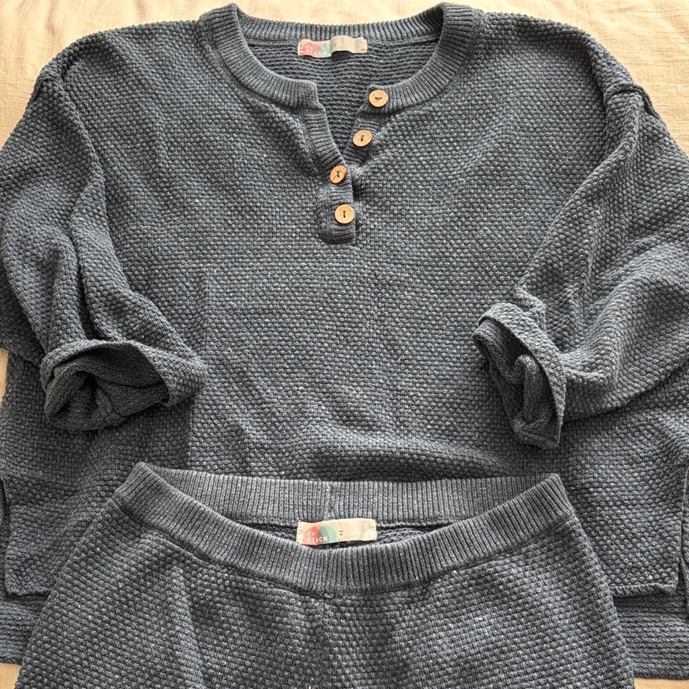 Women's Blue Sweater Set - Picture 3 of 5